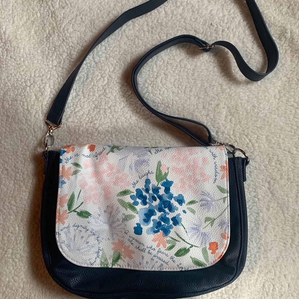 Studio ThirtyOne Purse